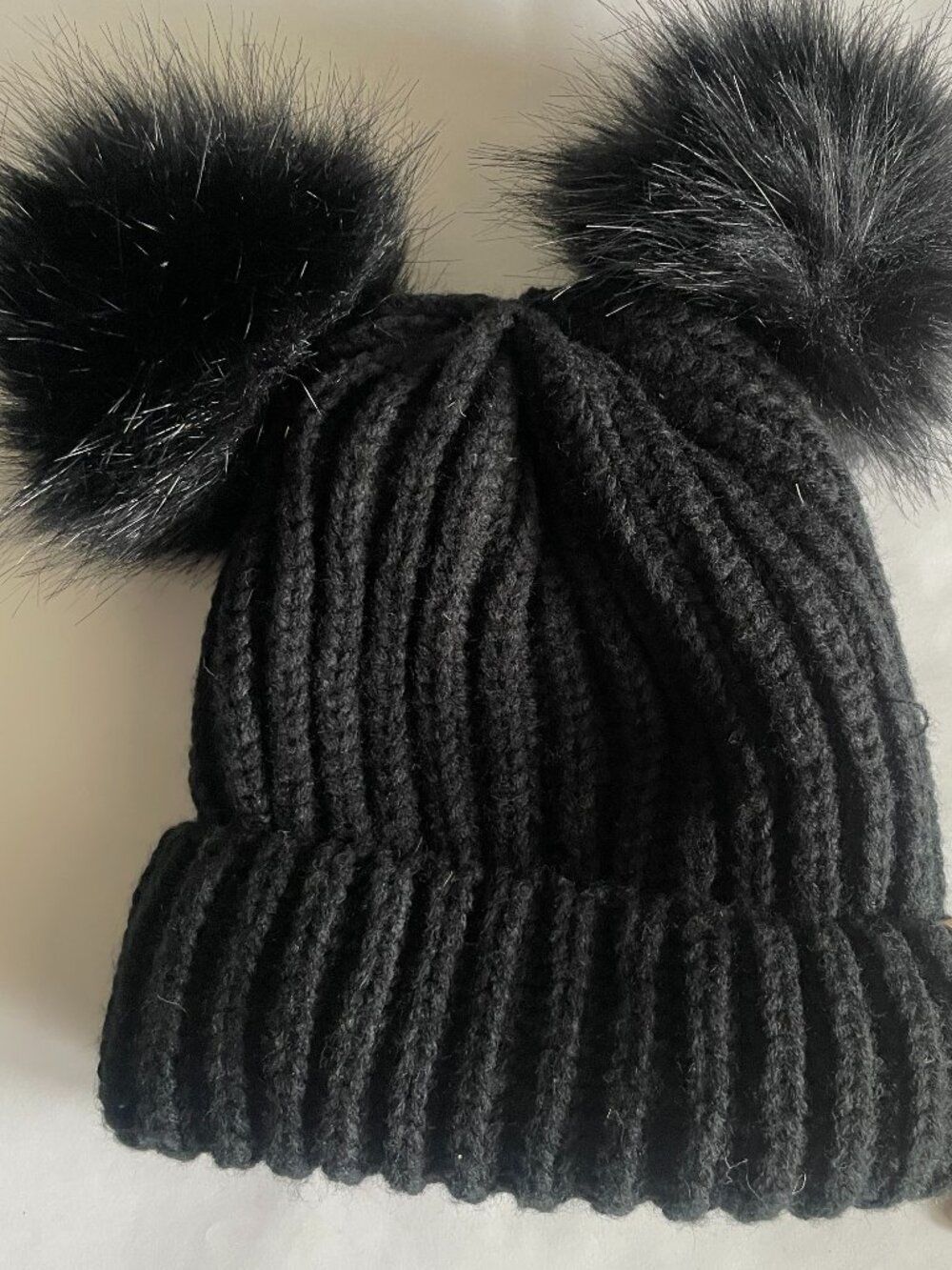 Black Knit Pom Pom Beanie Hat